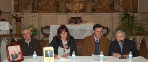 EL PRESIDENTE DE LA DIPUTACIÓN ASISTE A LA PRESENTACIÓN DE UNO DE LOS LIBROS EDITADOS POR DIPUTACIÓN