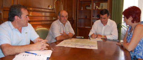 EL PTE. DE LA DIPUTACIÓN RECIBE AL AYUNTAMIENTO DE ADRADAS 