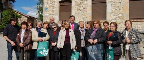 EL PTE DE LA DIPUTACIÓN ASISTE A LA FINALIZACIÓN DE LA SEMANA CULTURAL DE CASAREJOS