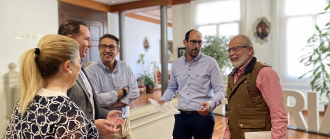 Miembros del equipo de gobierno de la Diputación en la comisión de Agricultura