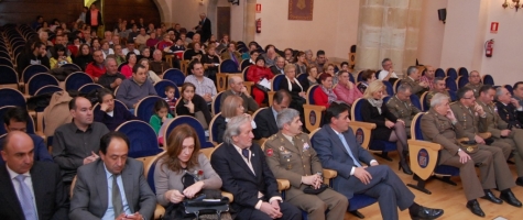 PUBLICO ASISTENTE AL CONCIERTO DE LAS FUERZAS PESADAS EN EL AULA MAGNA TIRSO DE MOLINA