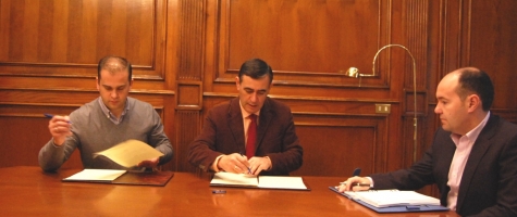 FIRMA CONVENIO DE DIPUTACIÓN DE SORIA Y EL AYUNTAMIENTO DE ABEJAR