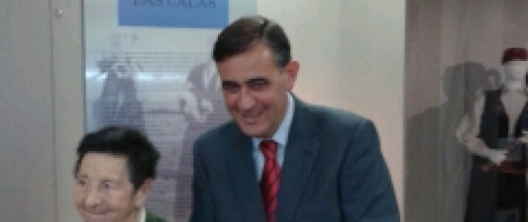 CARMEN DE LA MATA Y ANTONIO PARDO ENTREGA PREMIO COLODRA 2013