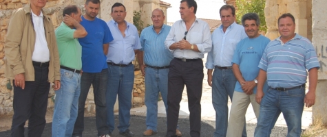 EL PTE. DE LA DIPUTACIÓN CON LOS ALCALDES DE LA RIBA DE ESCALOTE, ARENILLAS, RELLO Y BERLANGA DE DUERO