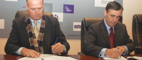 SANTIAGO MARTÍ Y ANTONIO PARDO FIRMA CONVENIO CONCESIÓN GESTIÓN AERÓDROMO DE GARARY