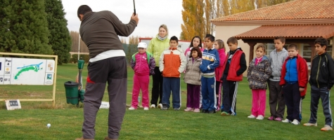 CURSOS INICIACIÓN AL GOLF EN MORÓN DE ALMAZÁN