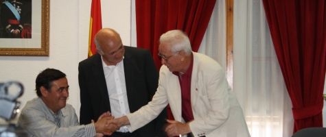 EL PRESIDENTE DE LA DIPUTACIÓN EN LA MESA DE AUTORIDADES DEL ENCUENTRO DE CASAS DE SORIA