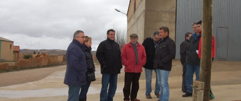 VISITA DEL PTE DE LA DIPUTACIÓN A LA LOCALIDAD DE NOMPAREDES 
