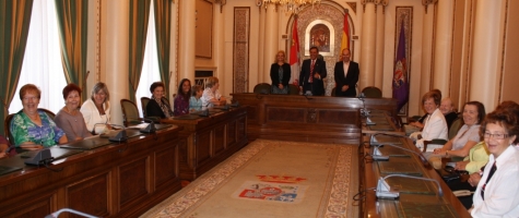 VISITA AL SALÓN DE PLENOS JORNADA PUERTAS ABIERTAS