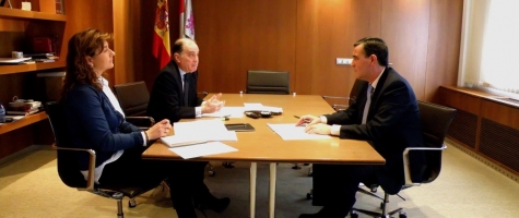 E,L PTE DE LA DIPUTACIÓN, ANTONIO PARDO, REUNIDO CON EL CONSEJERO DE ECONOMÍA, TOMÁS VILLANUEVA