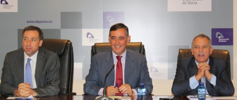 EL PTE DE LA DIPUTACIÓN CON LOS PORTAVOCES DEL PSOE Y LA PPSO EN RUEDA DE PRENSA