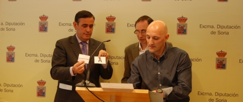 UN MOMENTO DEL SORTEO DE LA COPA DIPUTACIÓN 