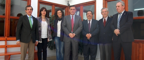 EL PTE DEL PATRONATO DE LA UNED Y DE LA DIPUTACIÓN DE SORIA CON LOS DIRECTORES DE CINCO CENTROS ASOCIADOS