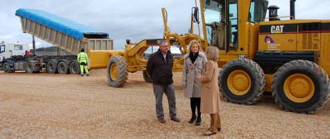VISITA DE LA VICEPRESIDENTA DE LA DIPUTACIÓN A LAS OBRAS DE ACONDICIONAMIENTO APARCAMIENTO CAMPUS