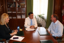 REUNIÓN ENTRE LA DIPUTACION Y EL AYUNTAMIENTO DE ARÉVALO DE LA SIERRA