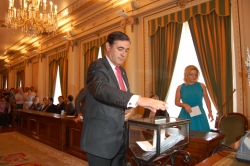ANTONIO PARDO EN EL MOMENTO DE LA VOTACIÓN PARA ELECCION PRESIDENTE DIPUTACIÓN