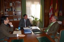 EL PTE DE LA DIPUTACIÓN CON EL ALCALDE DE TALVEILA Y EL VICEPREST 2º DE LA DIPUTACIO´N