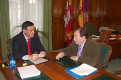 REUNIÓN DEL PTE DE LA DIPUTACIÓN Y EL AYTO DE TARDELCUENDE