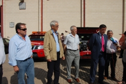 EL PTE. DE LA DIPUTACIÓN JUNTO A LOS ALCALDES DE BERLANGA Y SAN LEONARDO Y EL PTE. DE LA MANCOMUNIDAD DE TIERRAS ALTAS