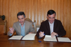 FIRMA CONVENIO ENTRE LA DIPUTACIÓN Y EL AYUNTAMIENTO DE COVALEDA