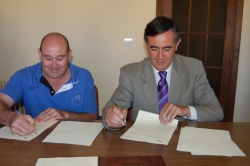 EL ALCALDE DE NOVIERCAS Y EL PRESIDENTE DE LA DIPUTACIÓN DE SORIA FIRMA CONVENIO