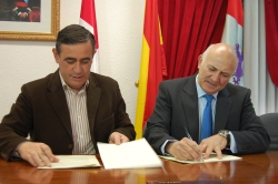 FIRMA CONVENIO DE COLABORACIÓN ENTRE EL AYTO DE SAN PEDRO MANRIQUE Y LA DIPUTACIÓN DE SORIA 