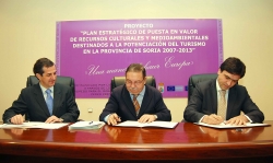 Domingo Heras, Diputación de Soria, UNED, Alberto Caballer, Alfonso de la Lastra, Caja Rural,Convenio