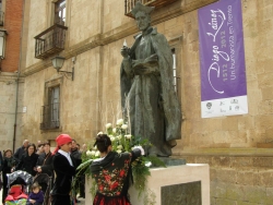 ACTO APERTURA V CENTENARIO NACIMIENTO DIEGO LÁINEZ
