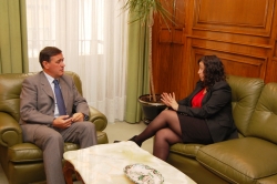 EL PTE DE LA DIPUTACIÓN CON LA NUEVA GERENTE DEL INSTITUTO CASTELLANO Y LEONÉS DE LA LENGUA