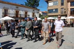 EL PTE. DE LA DIPUTACIÓN JUNTO AL ALCALDE DE COVALEDA EN LA FESTIVIDAD DE SAN LORENZO
