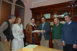 LA DIPUTACION DONA 300 PUBLICACIONES AL CASINO CIRCULO AMISTAD NUMANCIA DE SORIA