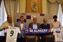 Firma Convenio CD Almazán 