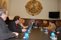 EL PTE DE LA DIPUTACIÓN CON EL PTE Y MIEMBROS DE FOES