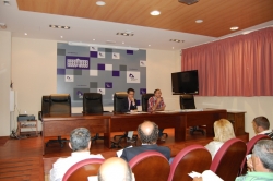 EL VICEPRESIDENTE 2º DE LA DIPUTACIÓN, TOMÁS CABEZÓN, CON EL TÉCNICO PONENTE PABLO GONZÁLEZ