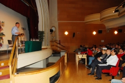 SAN LEONARDO ACOGE UNAJORNADA DEDICADA AL SECTOR DE LA MADERA
