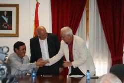 EL PRESIDENTE DE LA DIPUTACIÓN EN LA MESA DE AUTORIDADES DEL ENCUENTRO DE CASAS DE SORIA