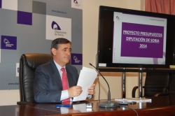 EL PRESIDENTE DE LA DIPUTACION, ANTONIO PARDO, PRESENTA PROYECTO PRESUPUESTOS 2014