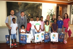 RECEPCIÓN NIÑOS INTEGRANTES PROGRAMA VACACIONES EN PAZ EN LA DIPUTACIÓN DE SORIA