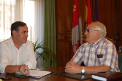 EL PTE DE LA DIPUTACIÓN CON EL PTE DE LA CASA DE SORIA EN SEVILLA
