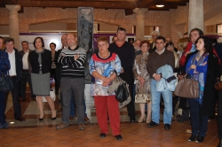 PUBLICO EN LA INAUG. EXPOSICIÓN DE LA DIPUTACIÓN EN ALMAZÁN