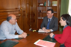 REUNIÓN ENTRE EL ALCALDE DE FUENTESTRÚN Y EL PRESIDENTE DE LA DIPUTACIÓN