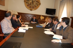 EL PTE Y VICEPRESIDENTES DE DIPUTACIÓN EN LA REUNIÓN CON LOS TÉCNICOS PARA EL TEMA DE PREVISIÓN SEQUÍA