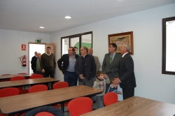 SALA DE REUNIONES Y BIBLIOTECA DEL PABELLÓN MULTIUSOS EN RADONA