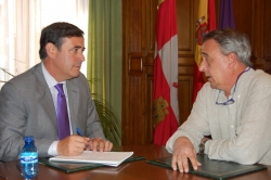 EL PTE. DE LA DIPUTACIÓN DE SORIA Y EL PTE. DEL COLEGIO DE SECRETARIOS INTERVENTORES DE LA ADMINISTRACIÓN LOCAL DE SORIA