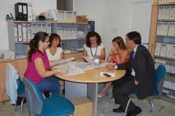 EL PTE DE LA DIPUTACIÓN REUNIDO CON LAS TÉCNICOS DEL CEAS RIBERA DEL DUERO
