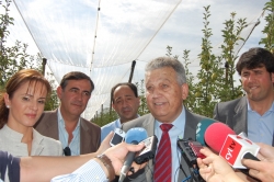 VISITA DE LA CONSEJERA DE AGRICULTURA Y GANADERÍA DE LA JUNTA A LAS INSTALACIONES DE NUFRI
